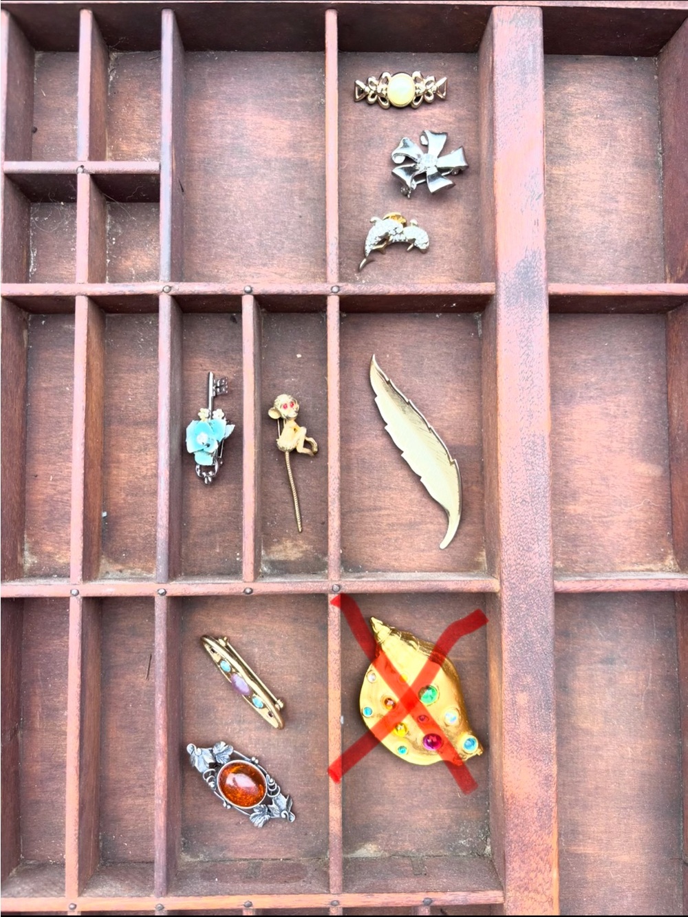Set of Vintage Brooches